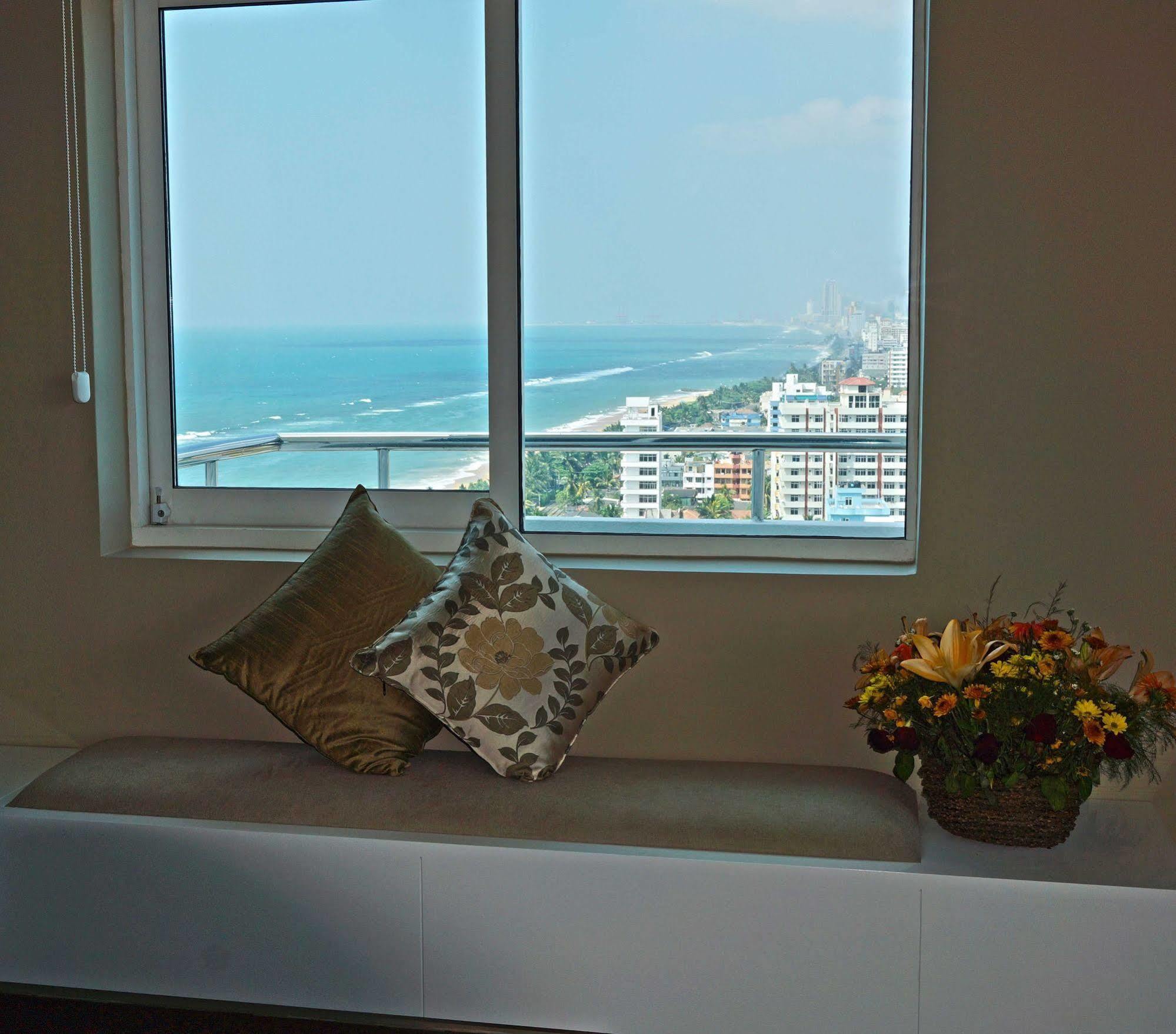 Apartmán The Penthouse Above Sea Dehiwala-Mount Lavinia Exteriér fotografie