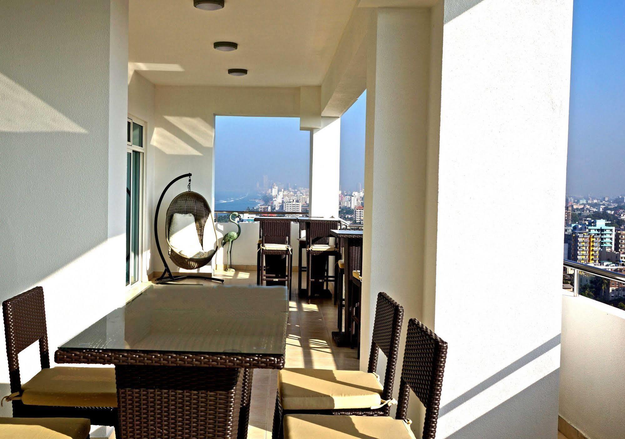 Apartmán The Penthouse Above Sea Dehiwala-Mount Lavinia Exteriér fotografie